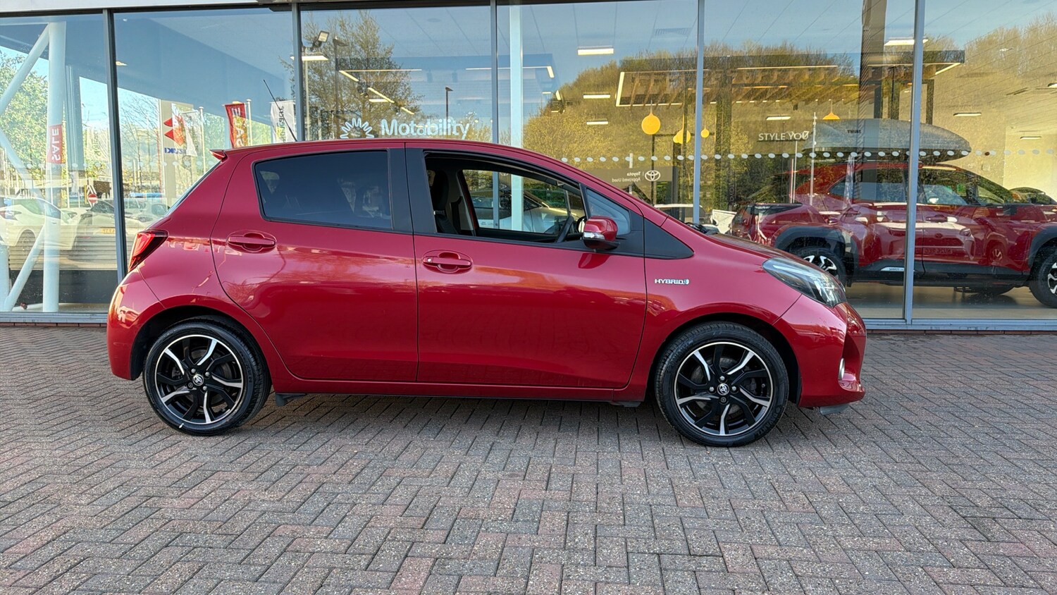 Used Toyota Yaris 2016 for sale - 78151750: Photo 23