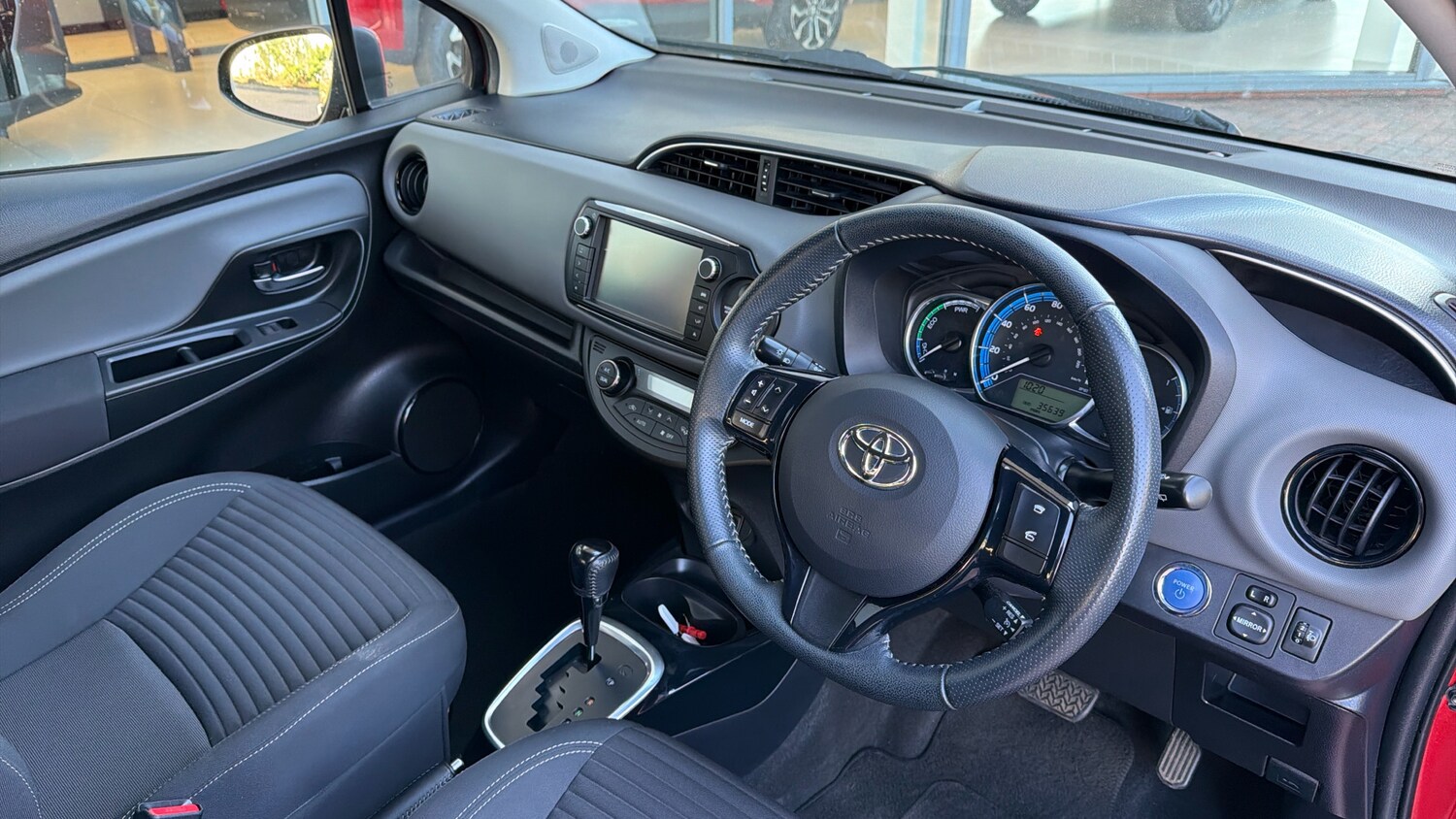 Used Toyota Yaris 2016 for sale - 78151750: Photo 34