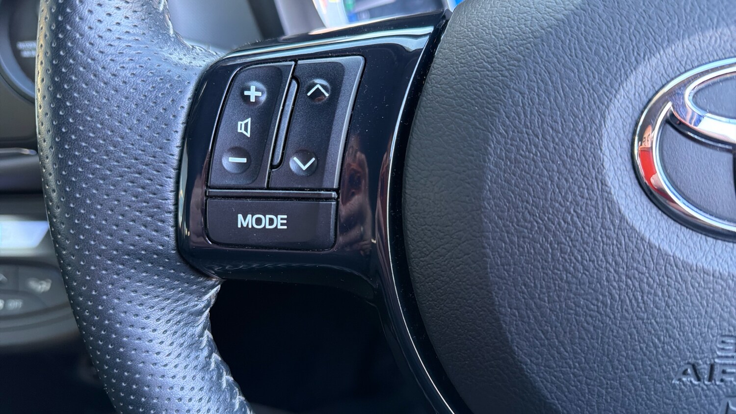 Used Toyota Yaris 2016 for sale - 78151750: Photo 36