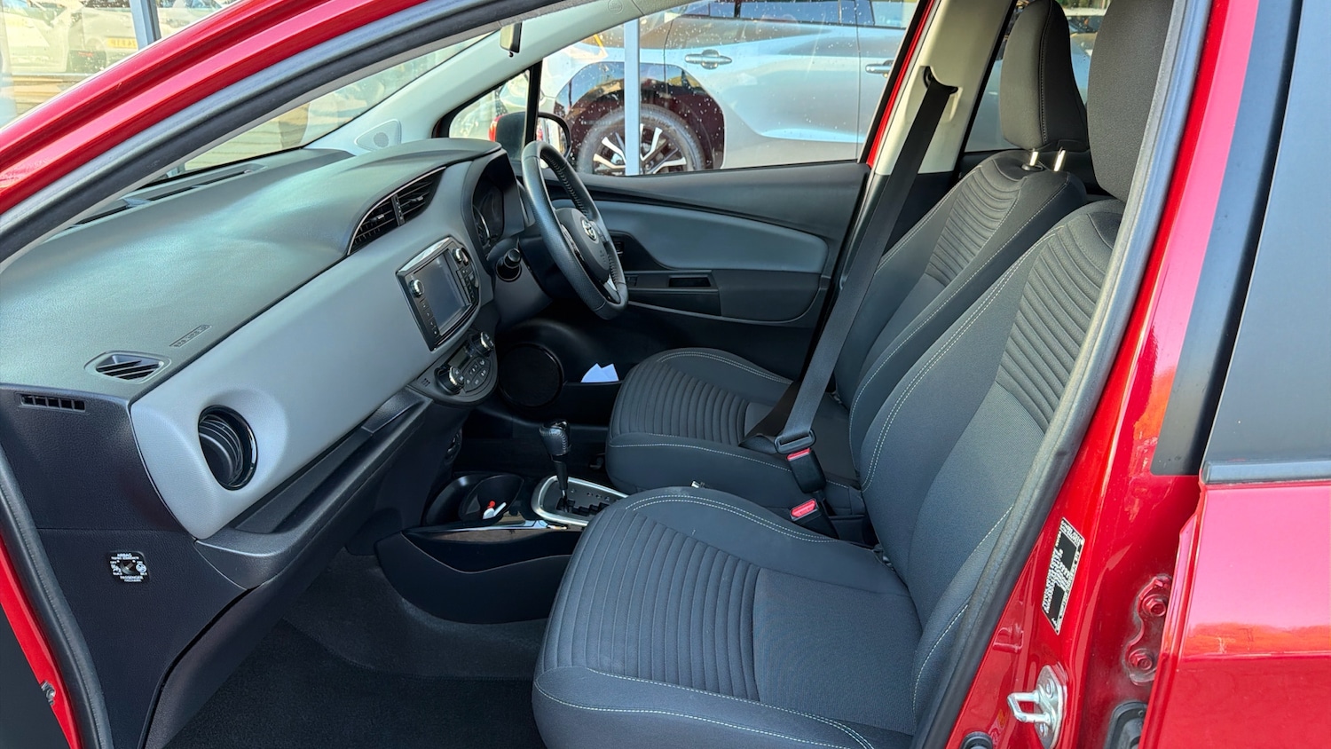 Used Toyota Yaris 2016 for sale - 78151750: Photo 5