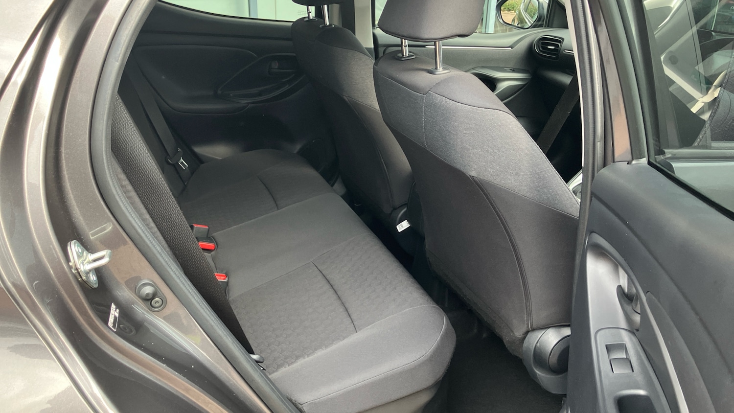 Used Toyota Yaris 2022 for sale - 76067438: Photo 12