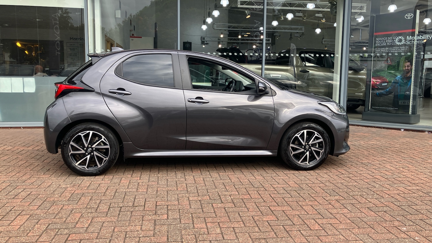 Used Toyota Yaris 2022 for sale - 76067438: Photo 16