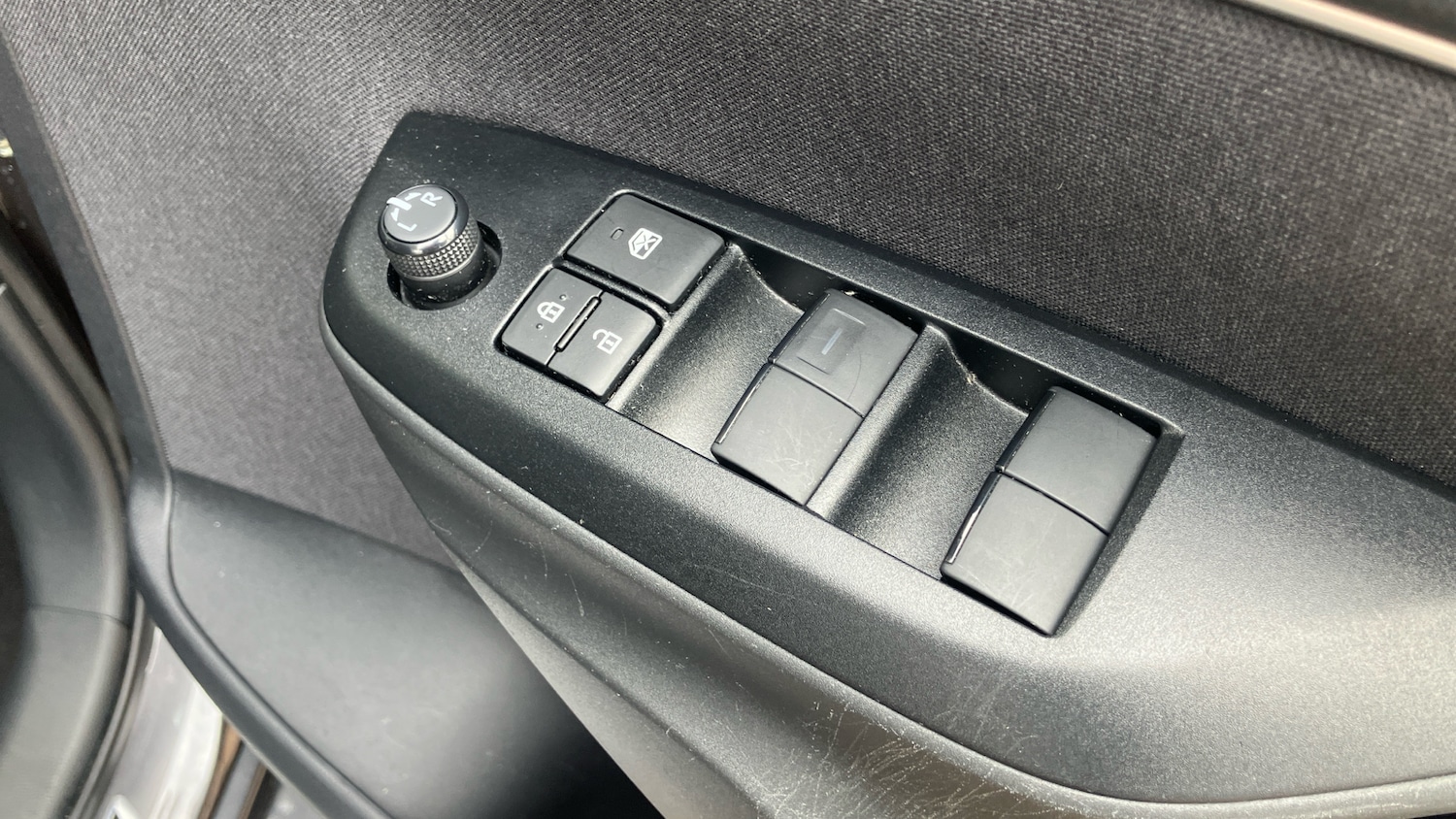 Used Toyota Yaris 2022 for sale - 76067438: Photo 26