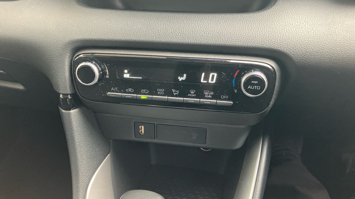 Used Toyota Yaris 2022 for sale - 76067438: Photo 28