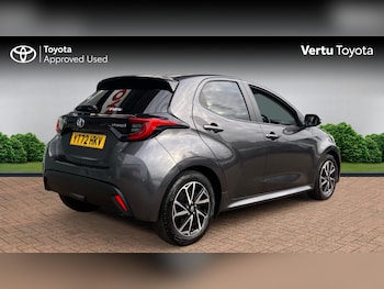 Used Toyota Yaris 2022 for sale - 76067438: Photo 2