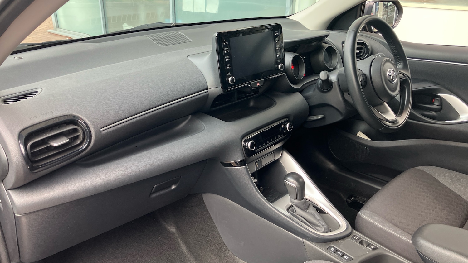 Used Toyota Yaris 2022 for sale - 76067438: Photo 34