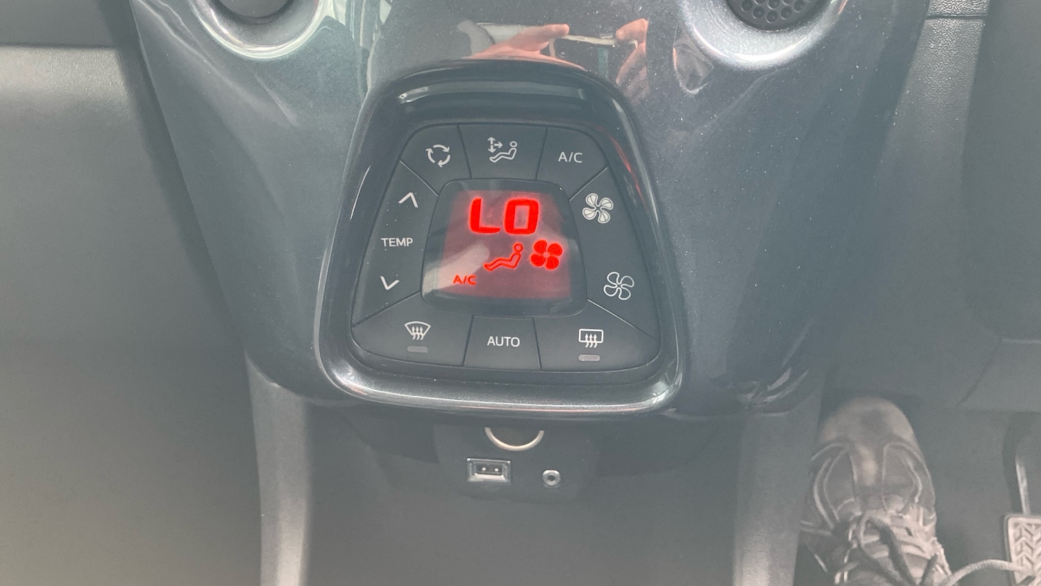 Used Toyota AYGO 2020 for sale - 76718797: Photo 28