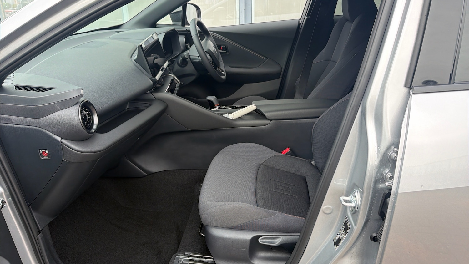 Used Toyota C-HR 2025 for sale - 77168472: Photo 10