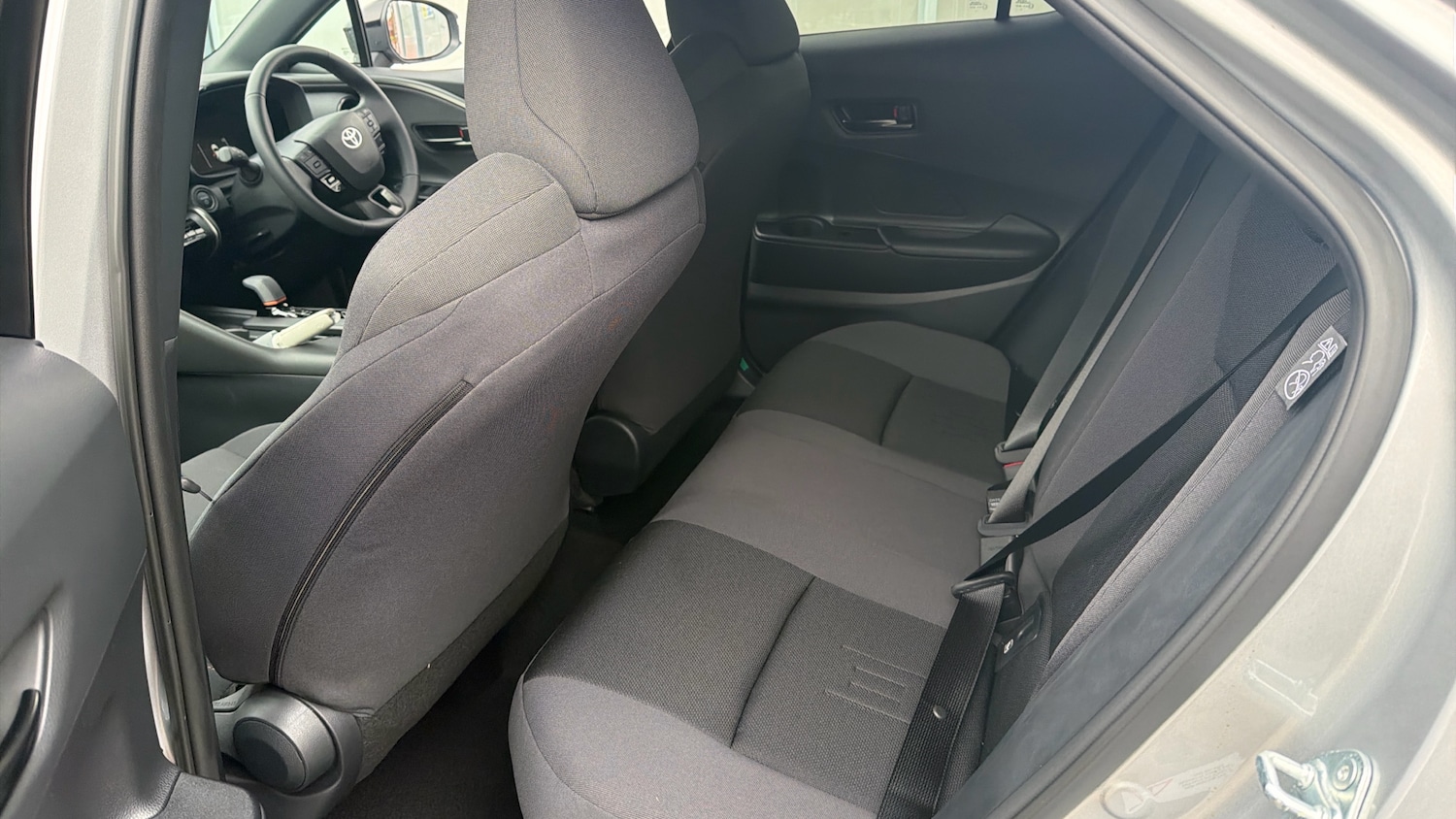 Used Toyota C-HR 2025 for sale - 77168472: Photo 13