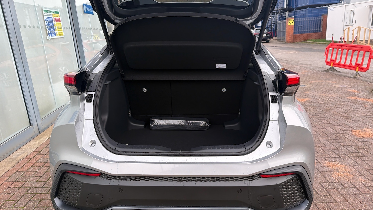 Used Toyota C-HR 2025 for sale - 77168472: Photo 14