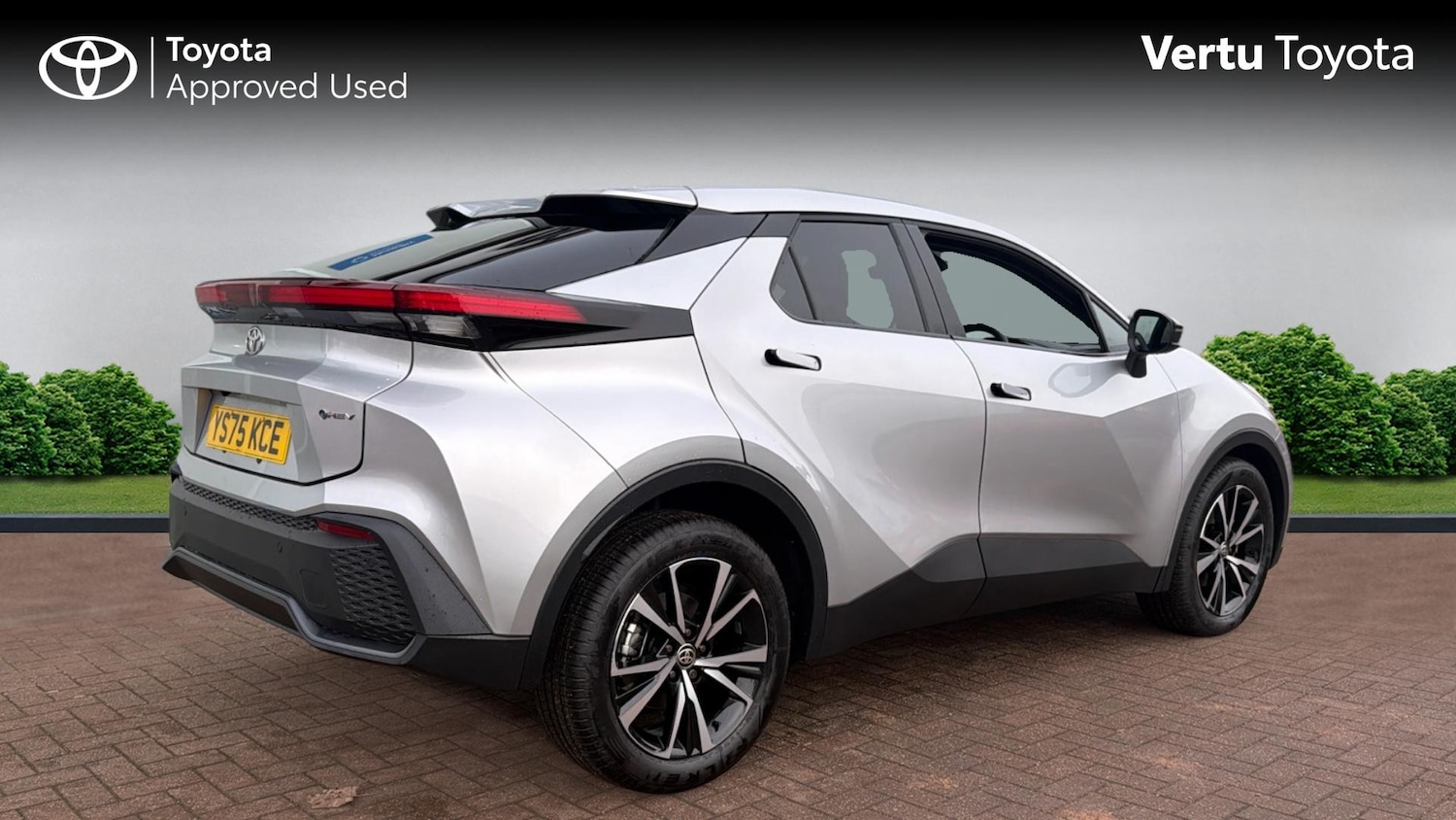 Used Toyota C-HR 2025 for sale - 77168472: Photo 2