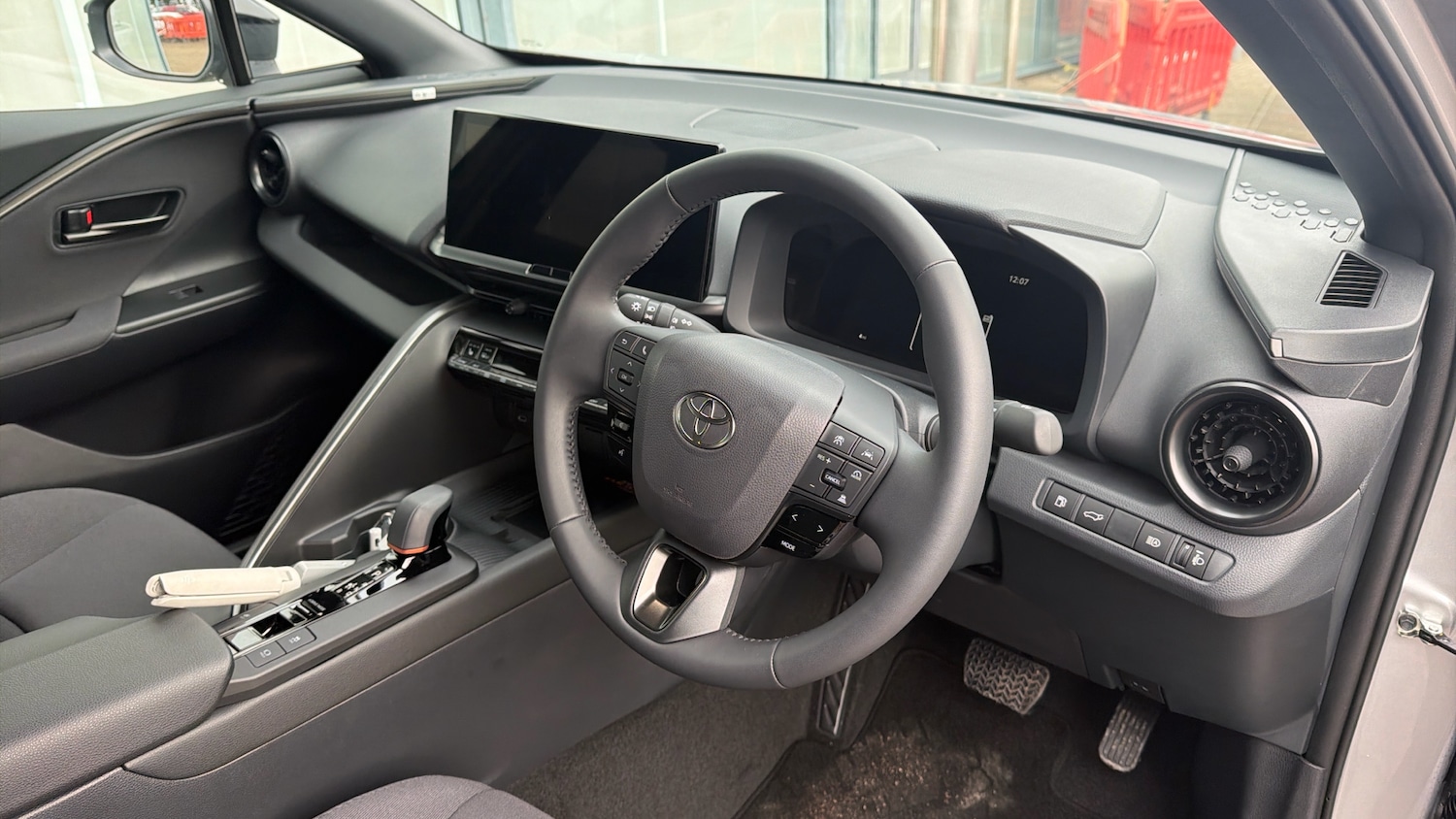 Used Toyota C-HR 2025 for sale - 77168472: Photo 25
