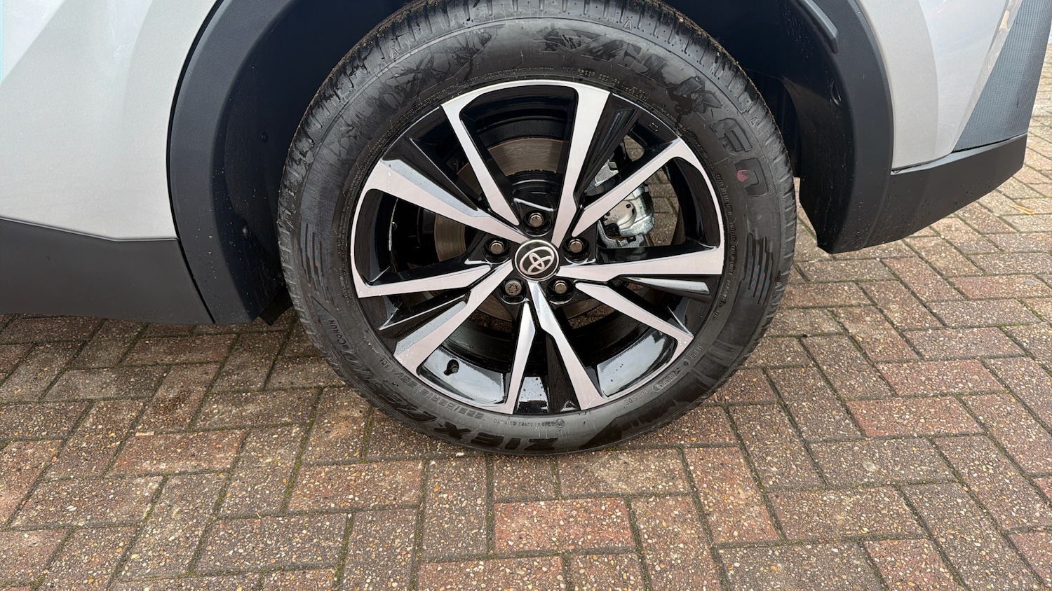 Used Toyota C-HR 2025 for sale - 77168472: Photo 34