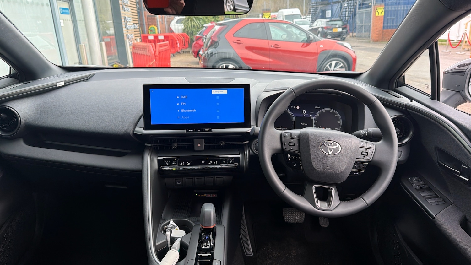 Used Toyota C-HR 2025 for sale - 77168472: Photo 5