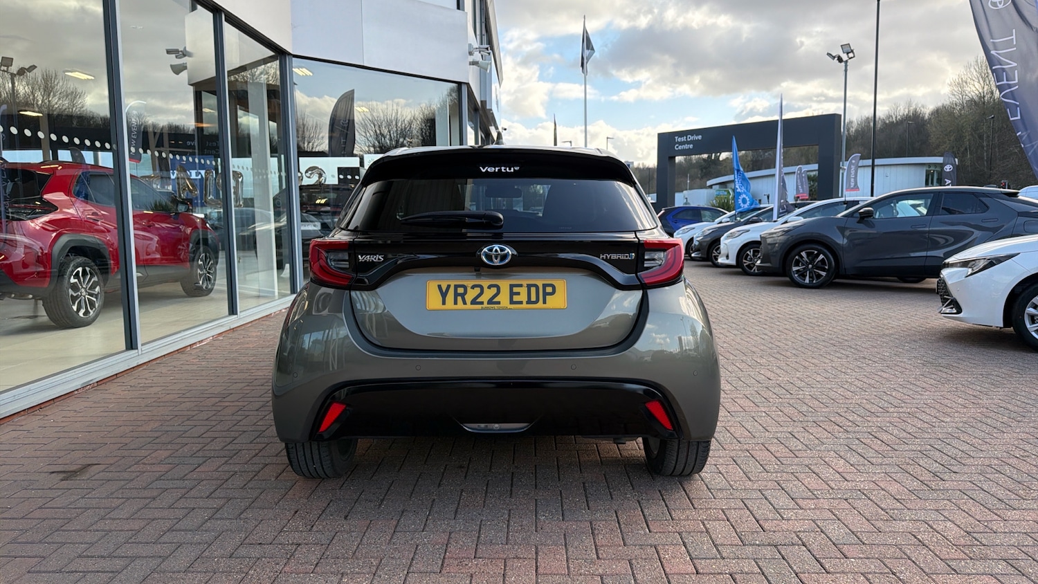 Used Toyota Yaris 2022 for sale - 77935168: Photo 19