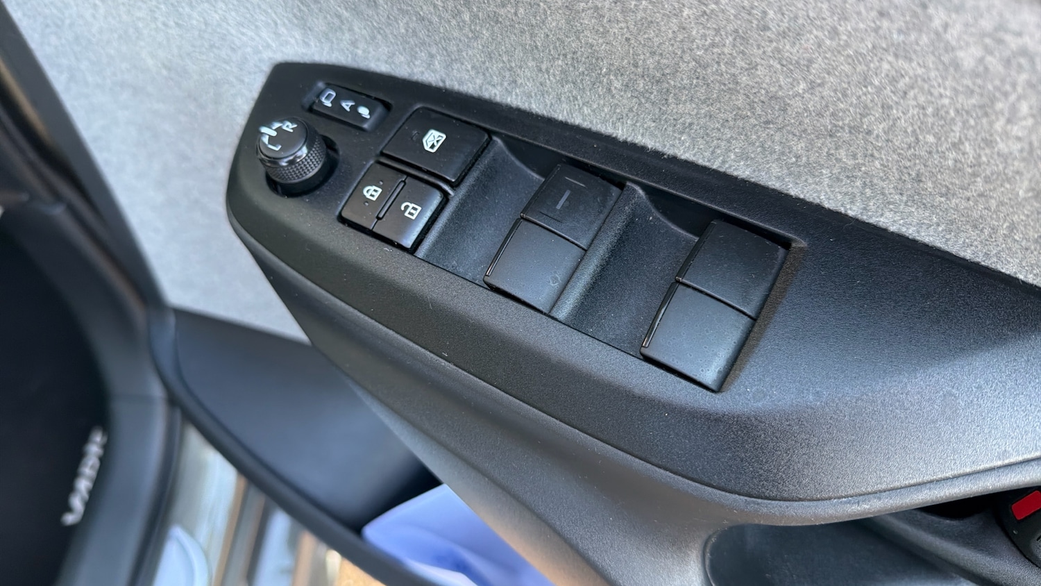 Used Toyota Yaris 2022 for sale - 77935168: Photo 26