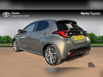Used Toyota Yaris 2022 for sale - 77935168: Photo