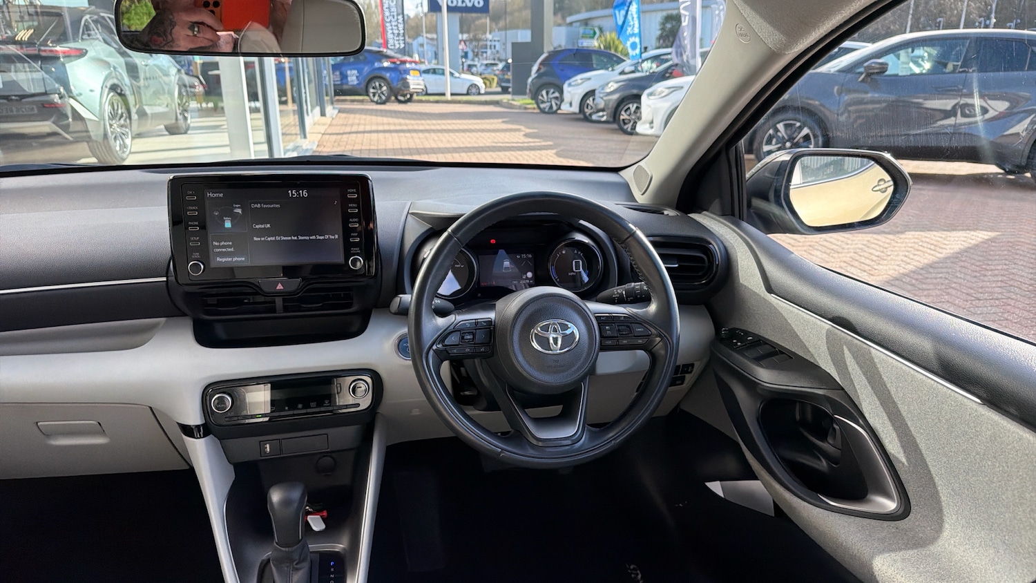 Used Toyota Yaris 2022 for sale - 77935168: Photo 6