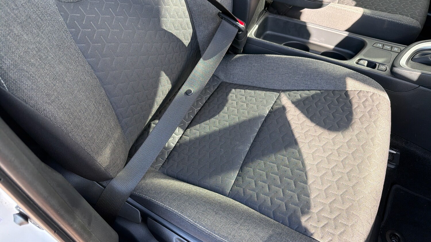 Used Toyota Yaris Cross 2024 for sale - 78185885: Photo 17