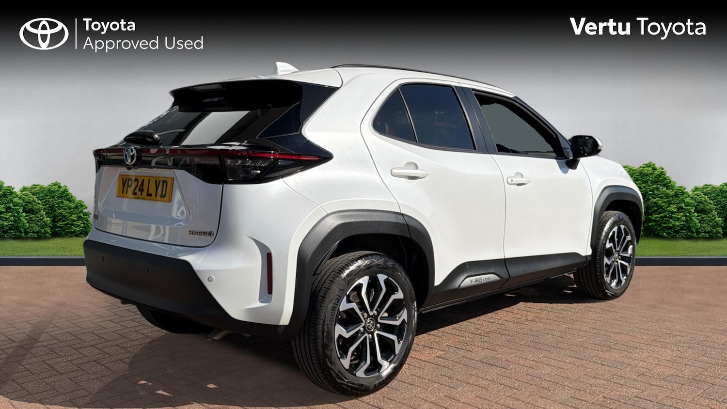 Used Toyota Yaris Cross 2024 for sale - 78185885: Photo 2