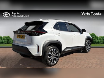 Used Toyota Yaris Cross 2024 for sale - 78185885: Photo