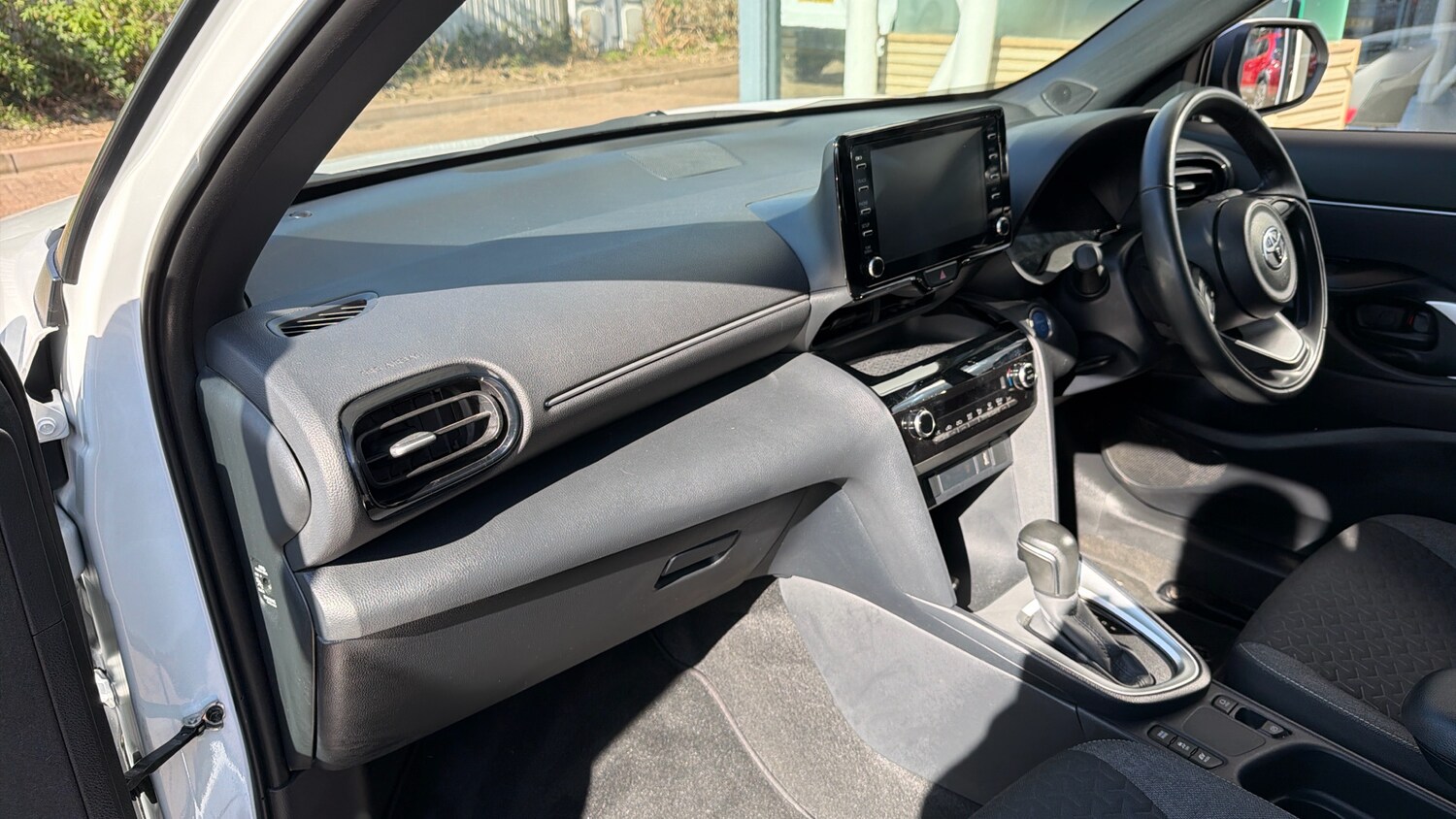 Used Toyota Yaris Cross 2024 for sale - 78185885: Photo 44