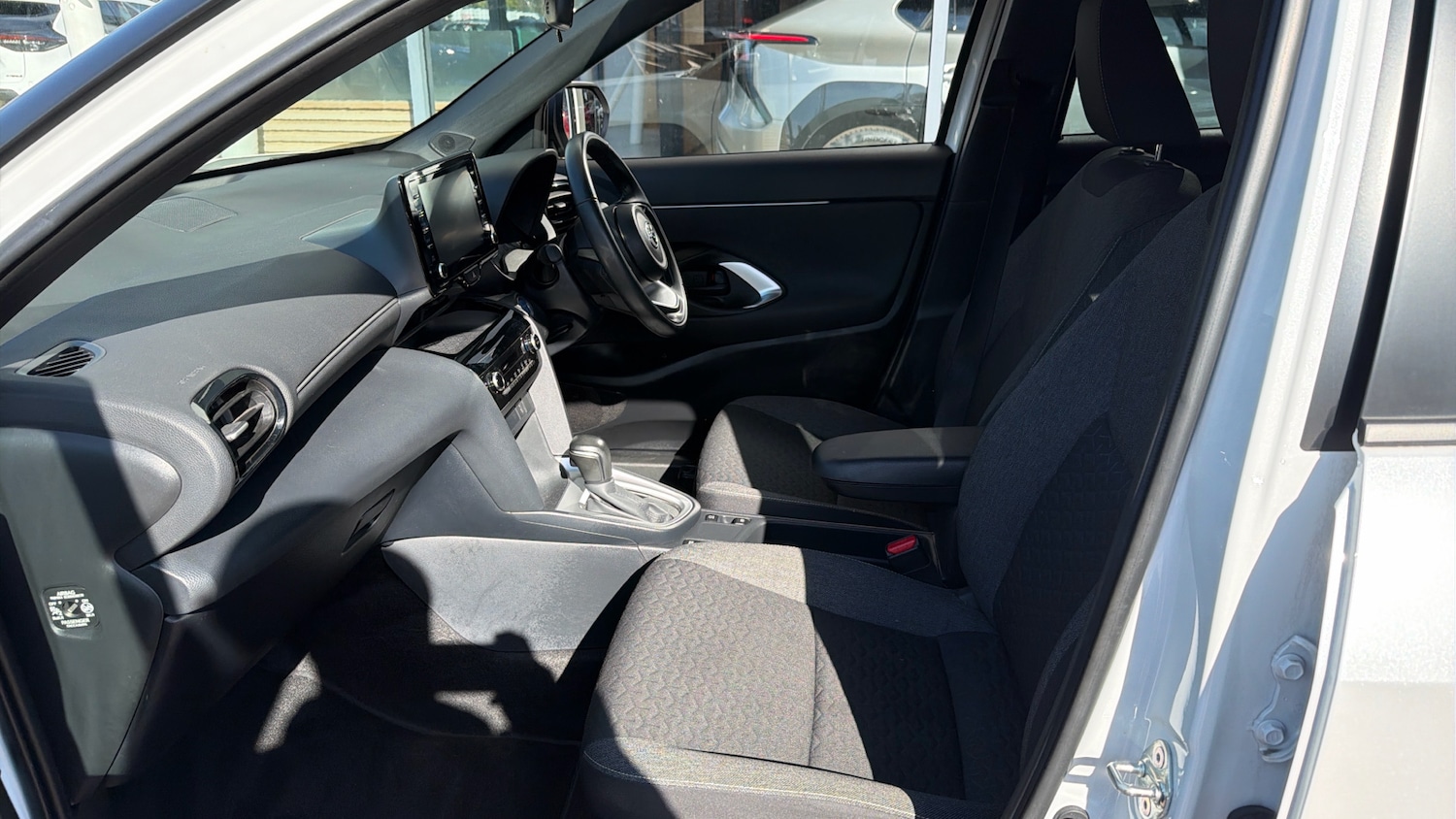 Used Toyota Yaris Cross 2024 for sale - 78185885: Photo 5