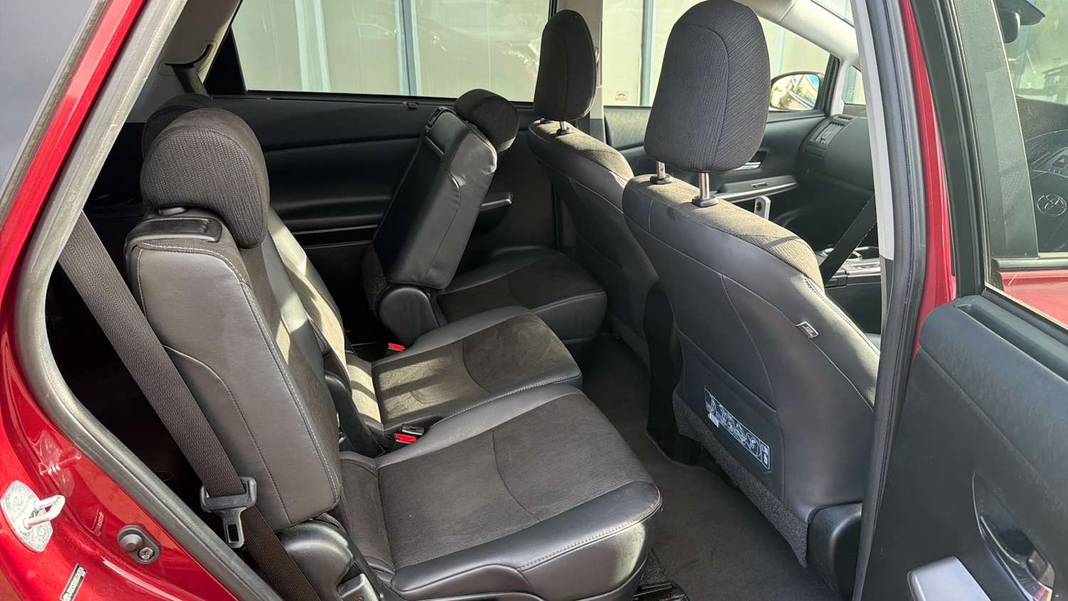 Used Toyota Prius+ 2020 for sale - 76710000: Photo 12