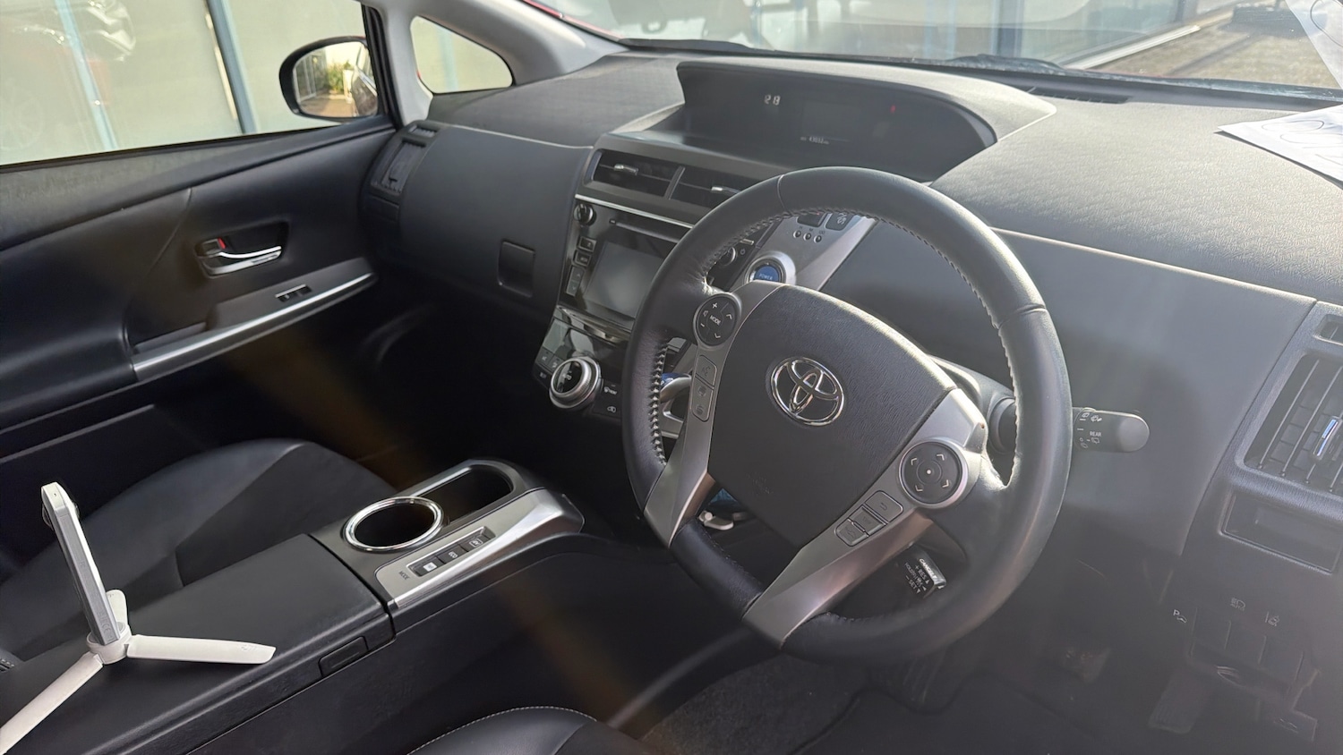 Used Toyota Prius+ 2020 for sale - 76710000: Photo 25