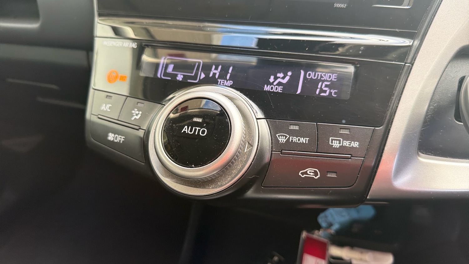 Used Toyota Prius+ 2020 for sale - 76710000: Photo 30