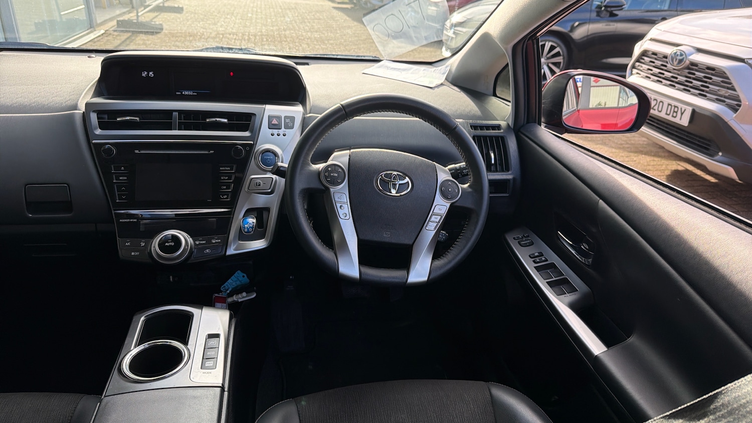 Used Toyota Prius+ 2020 for sale - 76710000: Photo 6