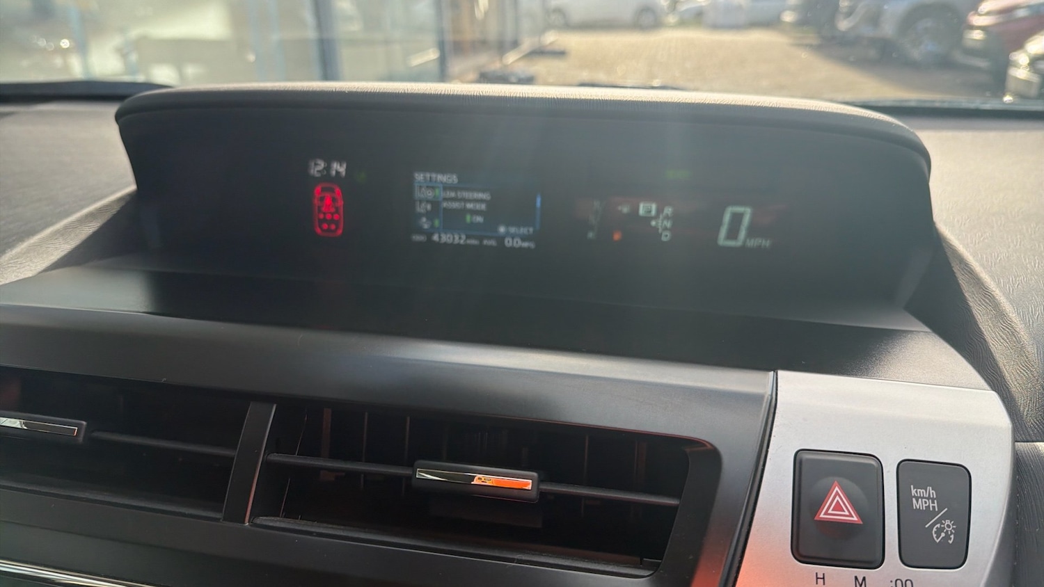 Used Toyota Prius+ 2020 for sale - 76710000: Photo 9