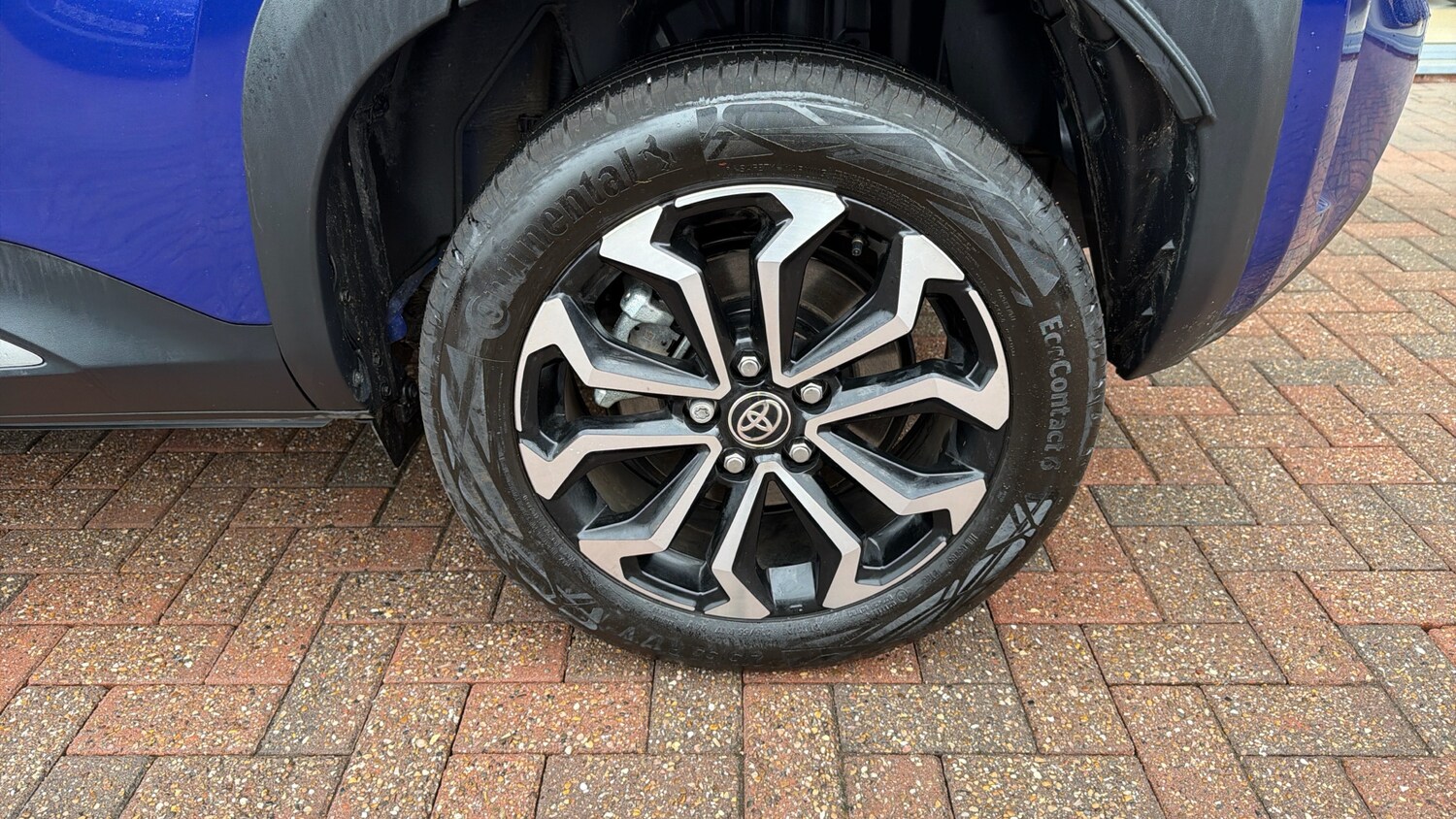 Used Toyota Yaris Cross 2025 for sale - 77732306: Photo 34