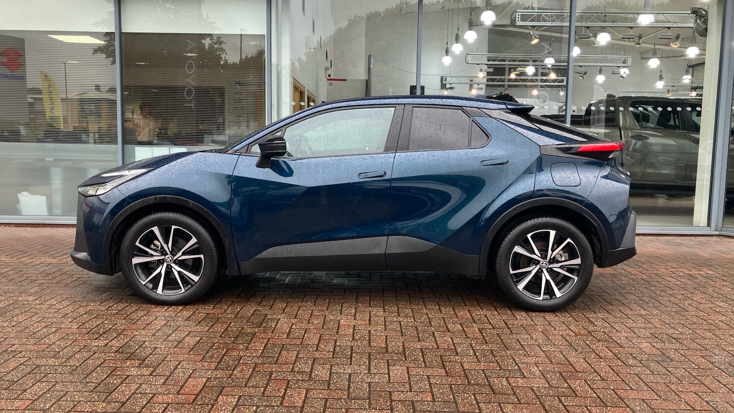 Used Toyota C-HR 2024 for sale - 76684776: Photo 17