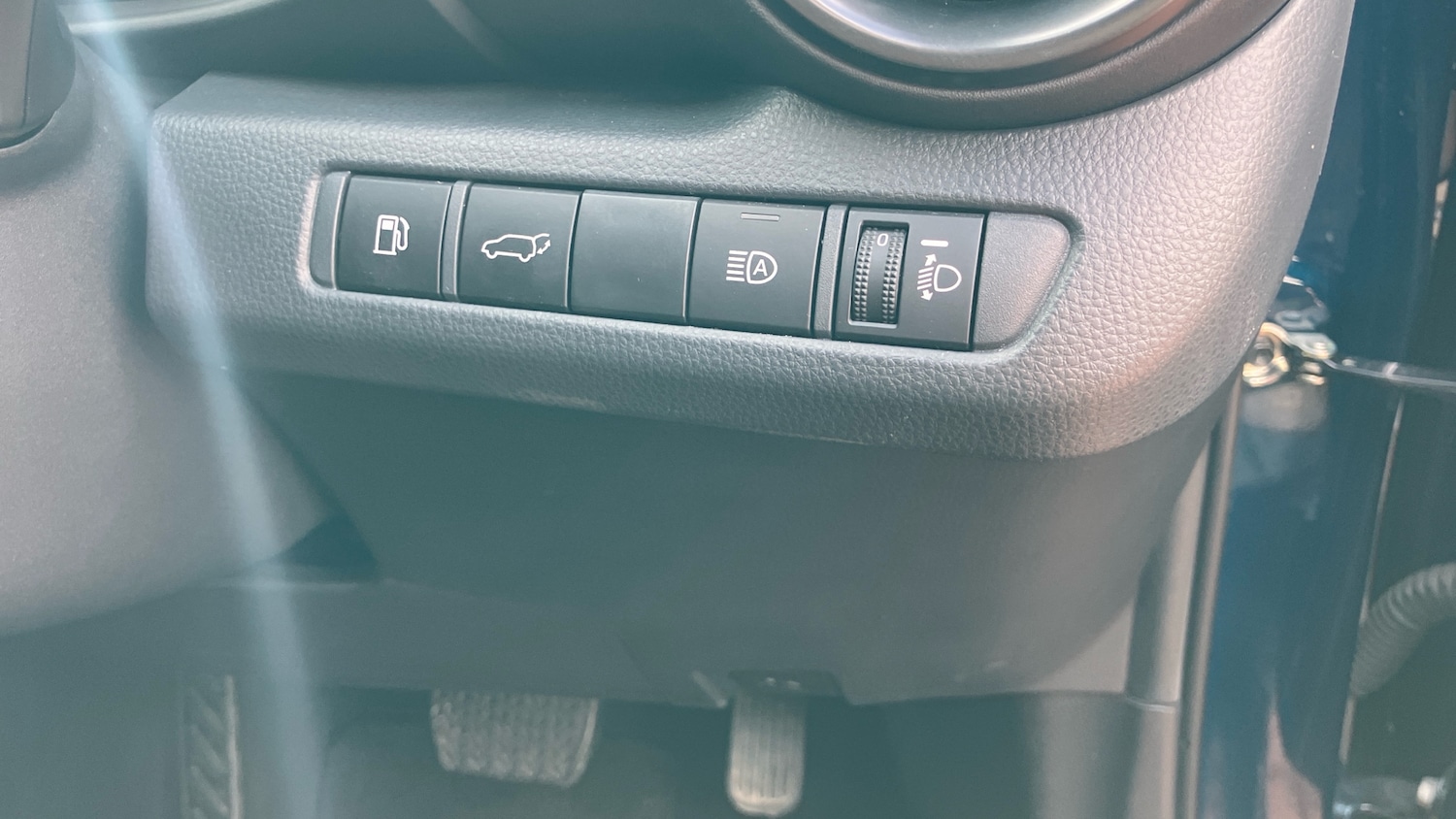 Used Toyota C-HR 2024 for sale - 76684776: Photo 41