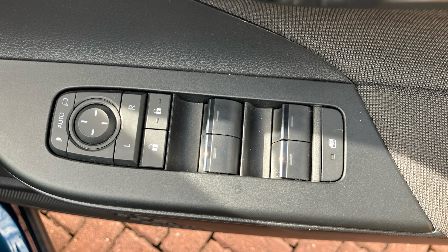 Used Toyota C-HR 2024 for sale - 76684776: Photo 42