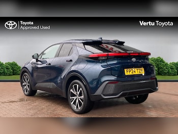 Used Toyota C-HR 2024 for sale - 76684776: Photo