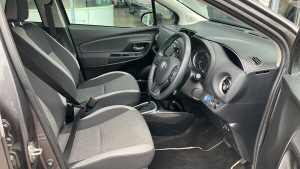 Used Toyota Yaris 2020 for sale - 76183137: Photo 11