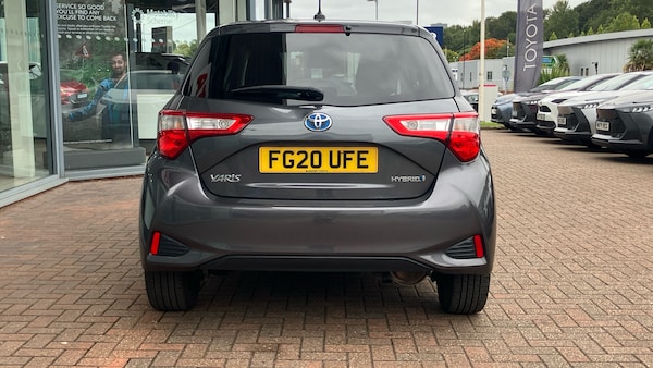 Used Toyota Yaris 2020 for sale - 76183137: Photo 19