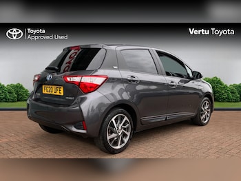 Used Toyota Yaris 2020 for sale - 76183137: Photo 2
