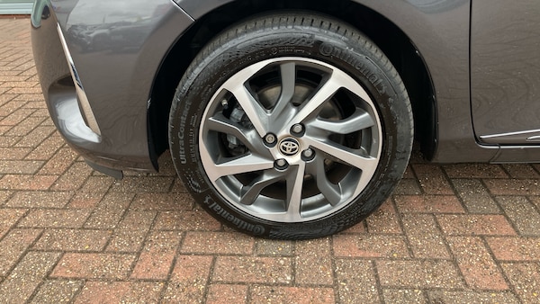 Used Toyota Yaris 2020 for sale - 76183137: Photo 33