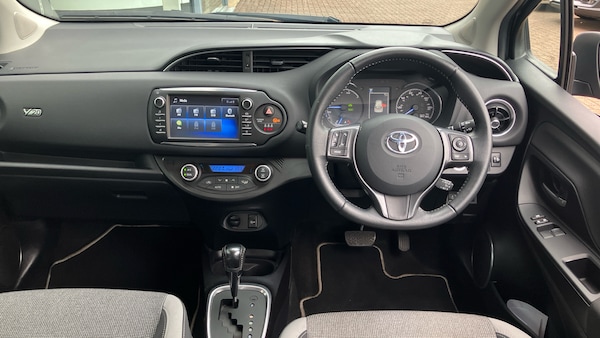 Used Toyota Yaris 2020 for sale - 76183137: Photo 5