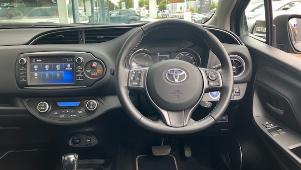 Used Toyota Yaris 2020 for sale - 76183137: Photo 8