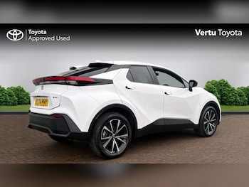 Used Toyota C-HR 2024 for sale - 77951350: Photo