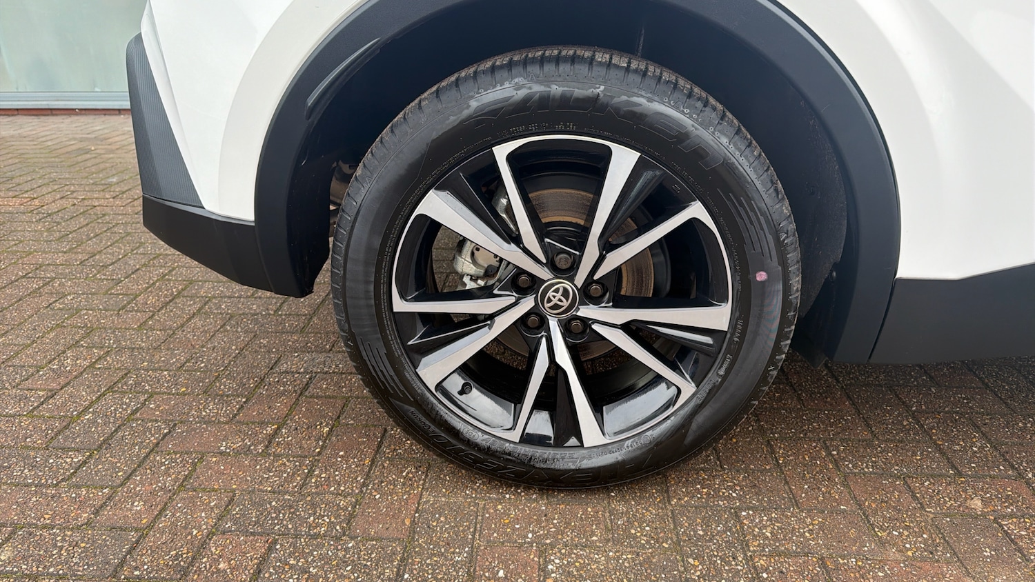 Used Toyota C-HR 2024 for sale - 77951350: Photo 32