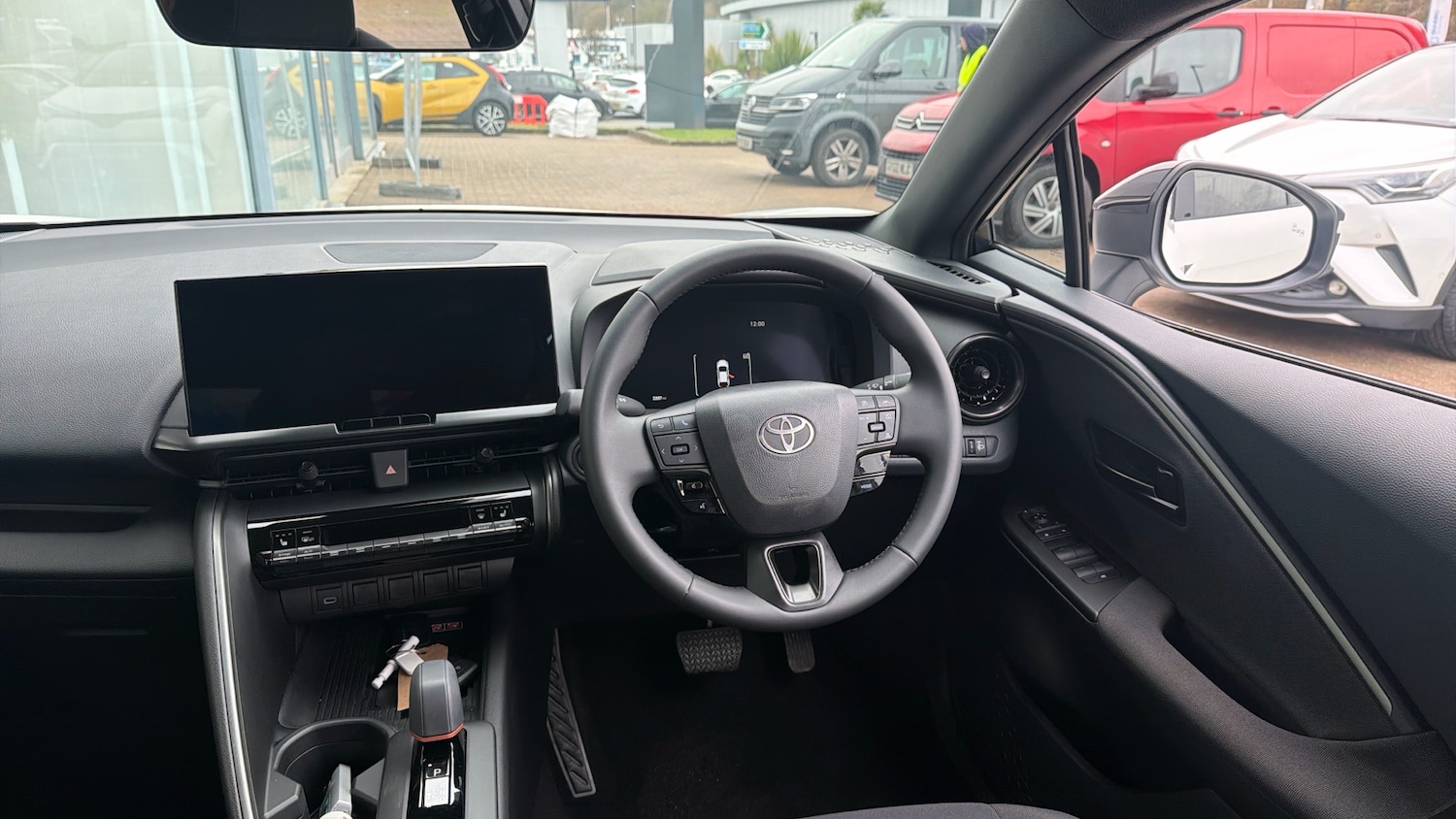 Used Toyota C-HR 2024 for sale - 77951350: Photo 6