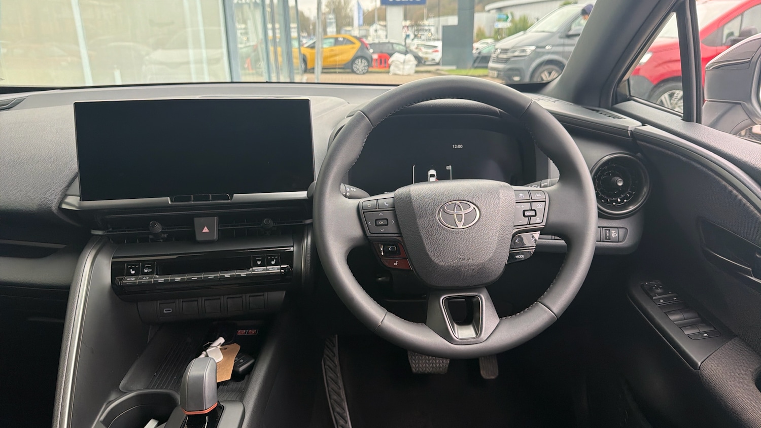 Used Toyota C-HR 2024 for sale - 77951350: Photo 8