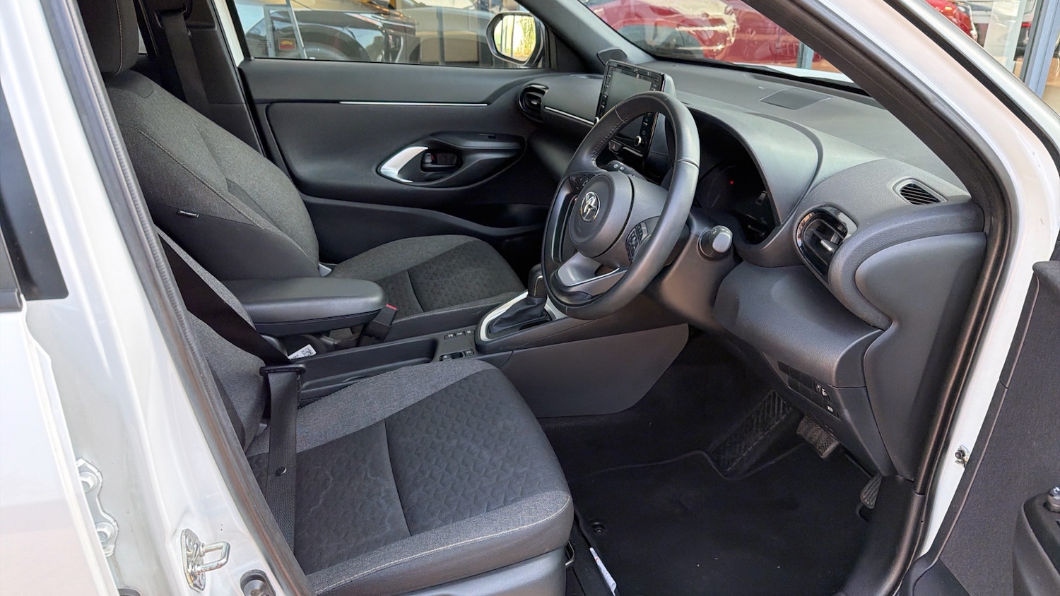 Used Toyota Yaris Cross 2024 for sale - 78185877: Photo 12