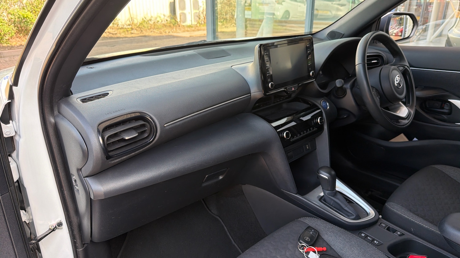 Used Toyota Yaris Cross 2024 for sale - 78185877: Photo 44