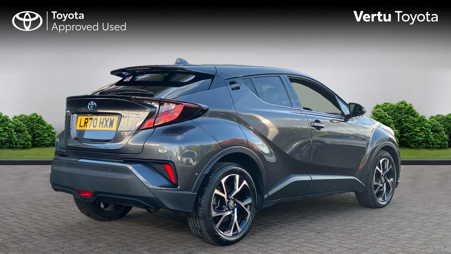 Used Toyota C-HR 2020 for sale - 76652244: Photo 2